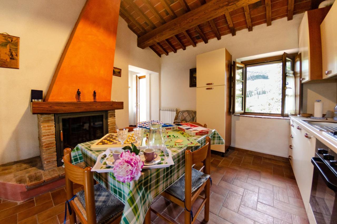 Podere Di Mero Casolare Buti Exteriör bild
